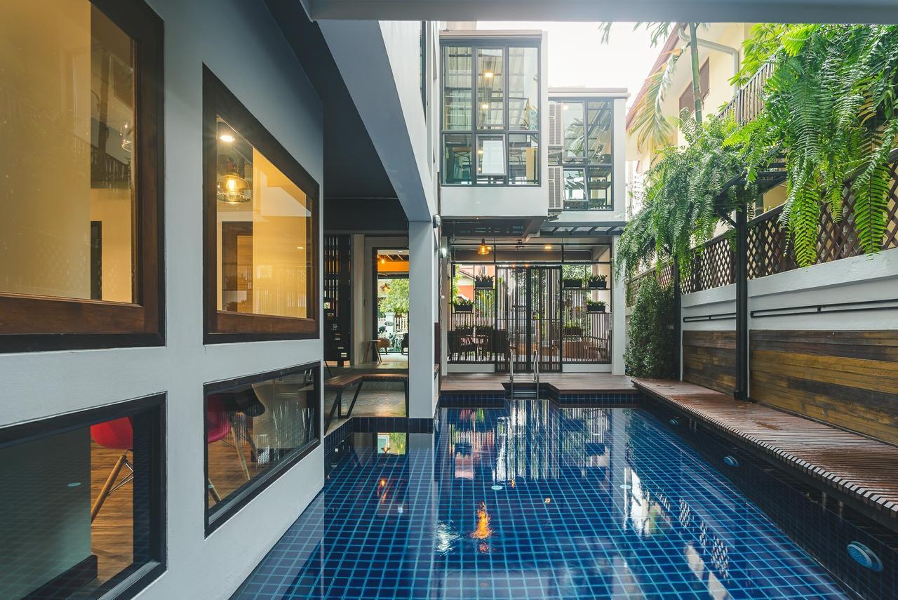 Отель 33 Poshtel (Adults Only) Чиангмай Экстерьер фото